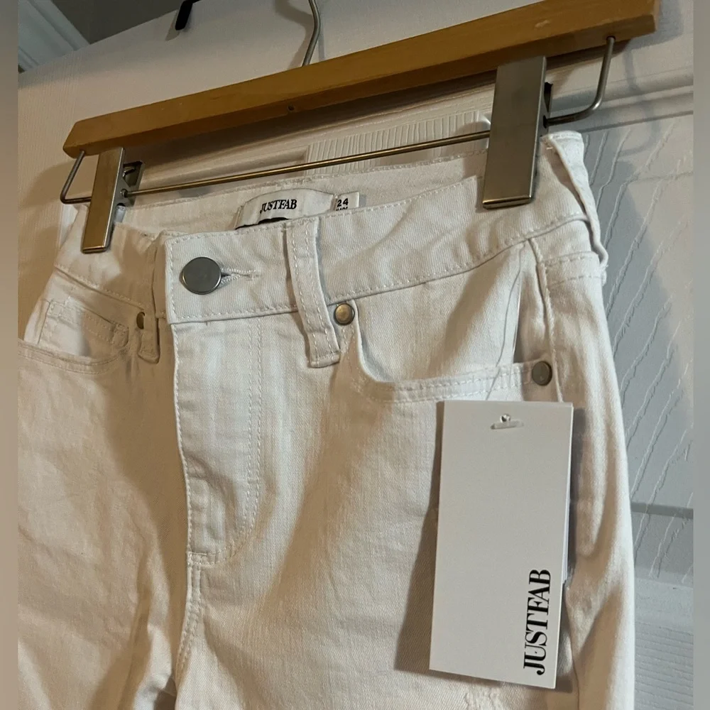 Mid Rise White Ripped Denim Jeans - Picture 5 of 7